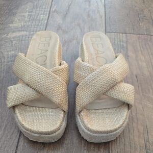 Beach Women's Cream Sandals